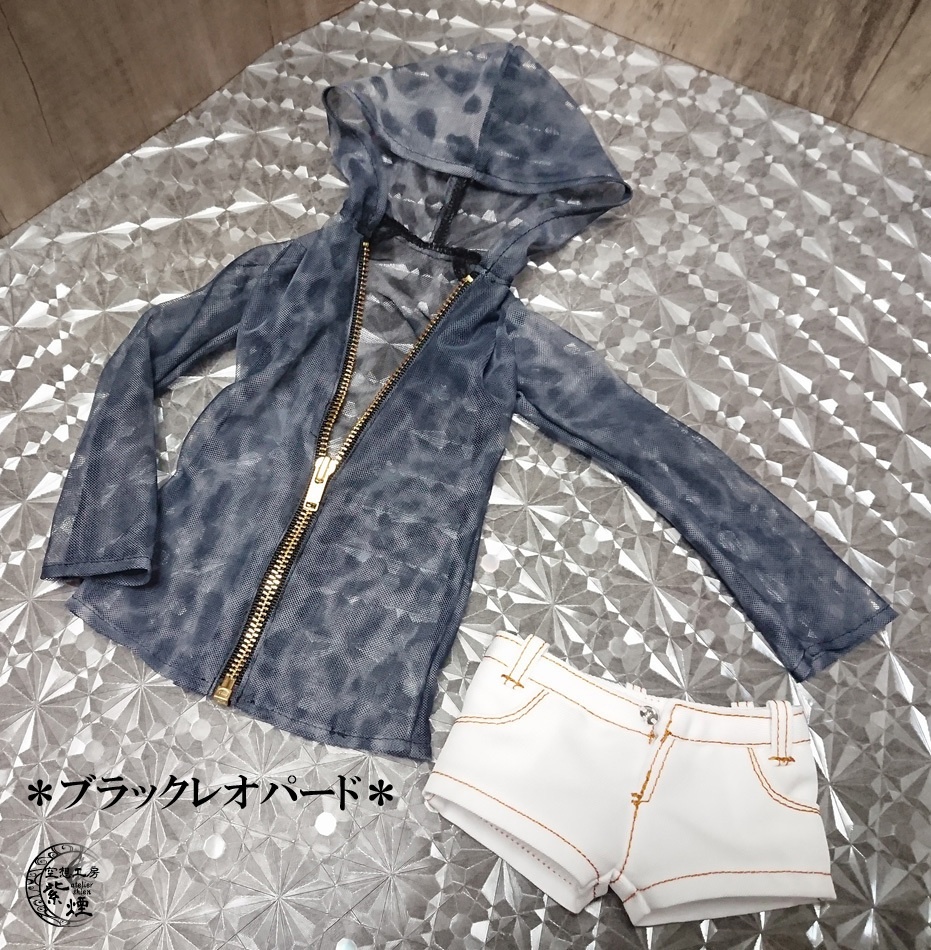 Smart Doll ラッシュガード&ショートパンツセット