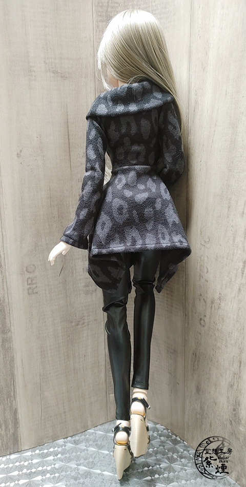 ※終了※ Smart Doll スクエアニットワンピース