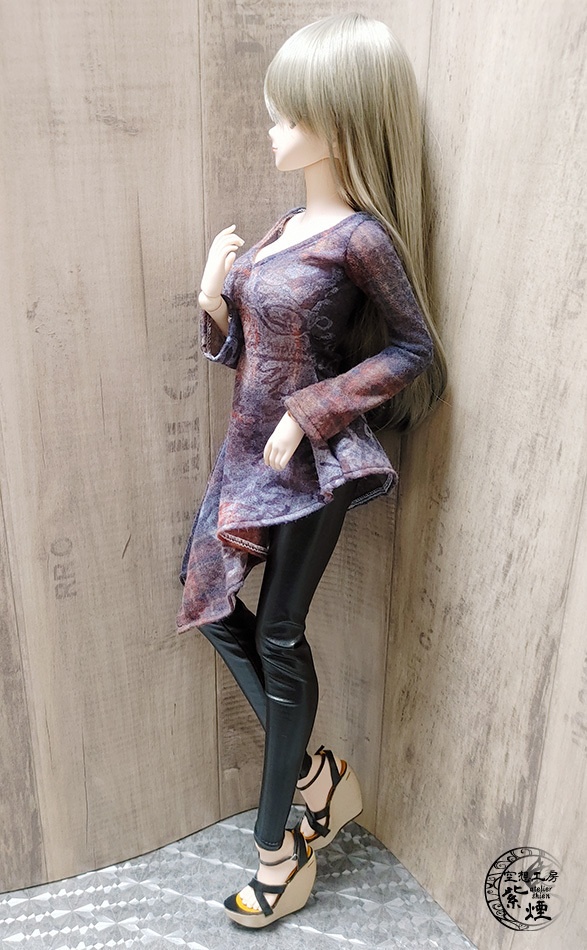 Smart Doll アシンメトリーカットソー 英字柄