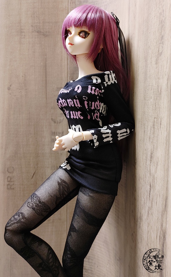 Smart Doll オフショルダー英字カットソーワンピース コクーンシルエット