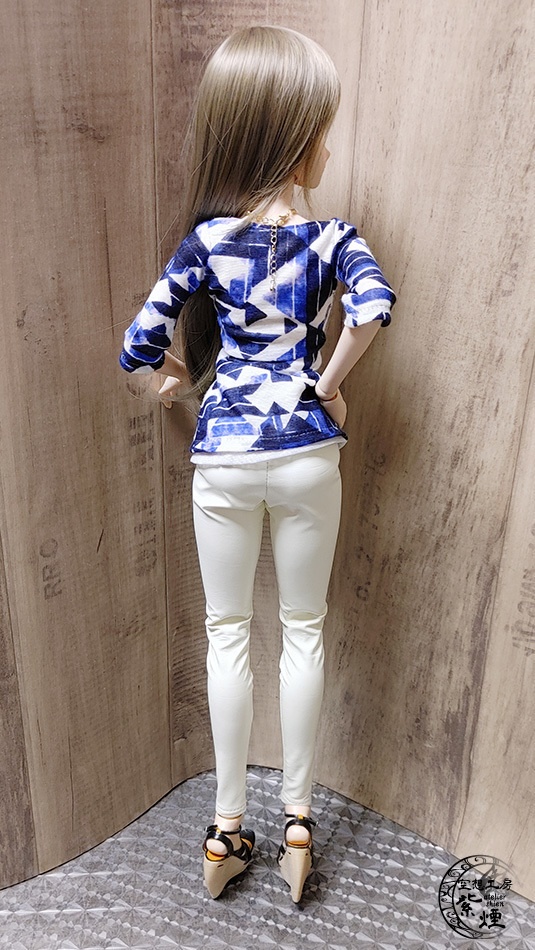 Smart Doll 七分袖ニットチュニック 青×白幾何学模様柄