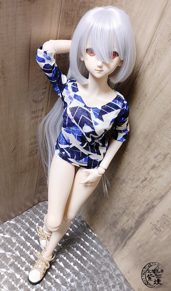 Smart Doll 七分袖ニットチュニック 青×白幾何学模様柄