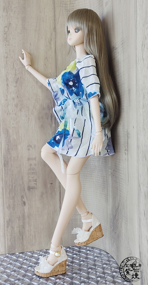Smart Doll バタフライスリーブワンピース 寒色系 (数量限定)