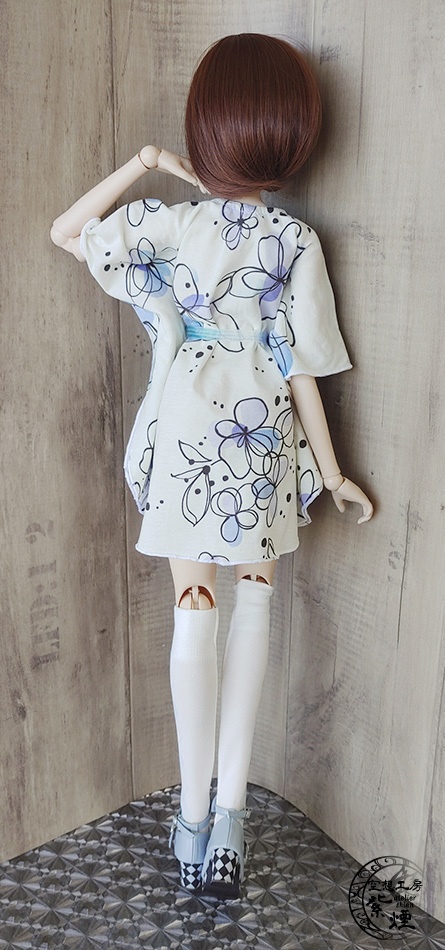 Smart Doll バタフライスリーブワンピース 寒色系 (数量限定)