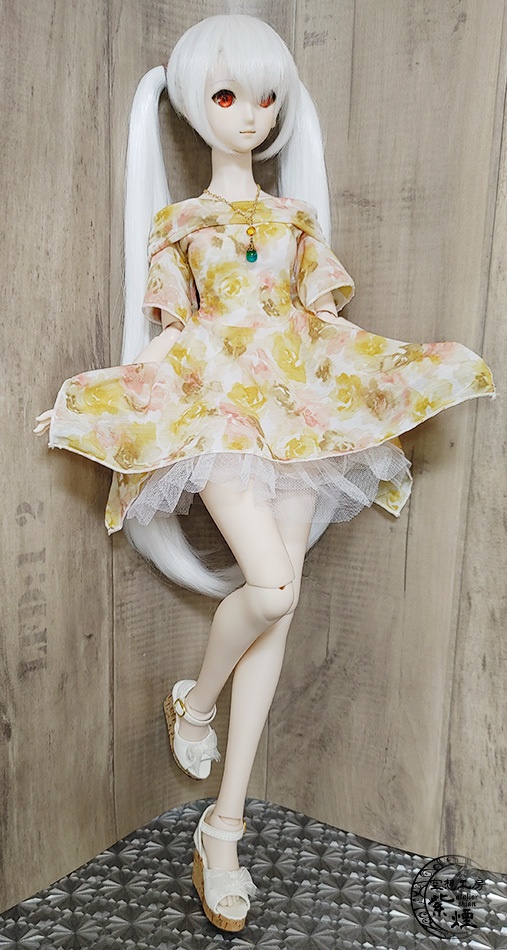 Smart Doll オフショルスクエアワンピース (数量限定)