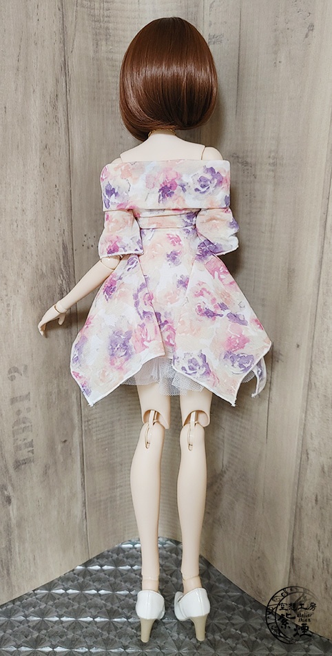 Smart Doll オフショルスクエアワンピース (数量限定)