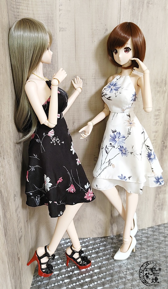 Smart Doll バックレスサテンドレス (数量限定)