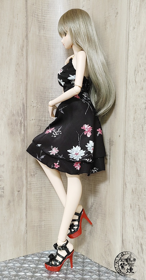 Smart Doll バックレスサテンドレス (数量限定)