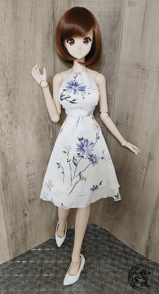 Smart Doll バックレスサテンドレス (数量限定)