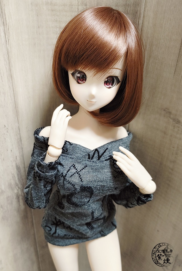 Smart Doll オフショルダー英字フロッキーカットソーワンピース コクーンシルエット