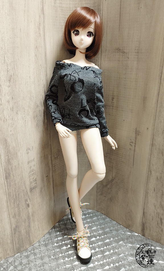 Smart Doll オフショルダー英字フロッキーカットソーワンピース コクーンシルエット