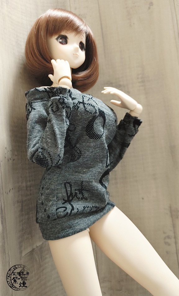 Smart Doll オフショルダー英字フロッキーカットソーワンピース コクーンシルエット