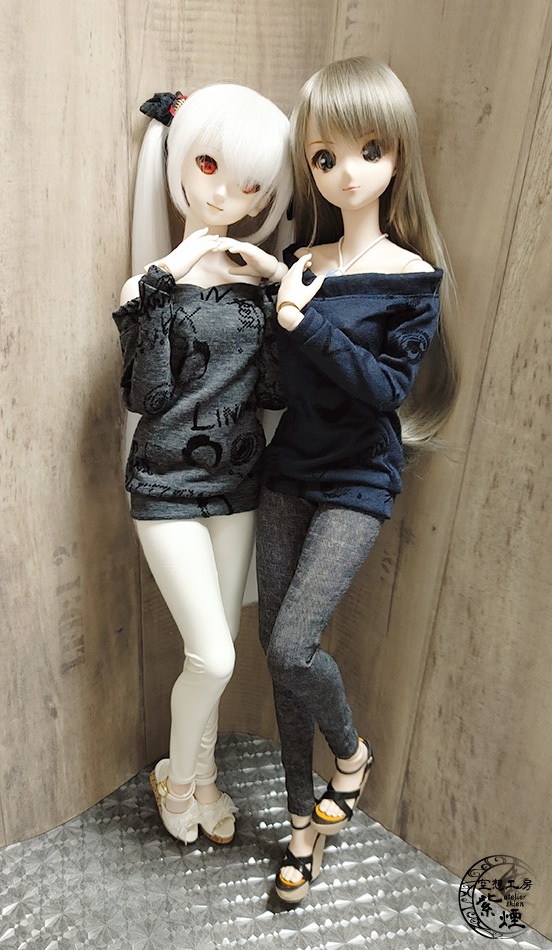 Smart Doll オフショルダー英字フロッキーカットソーワンピース コクーンシルエット