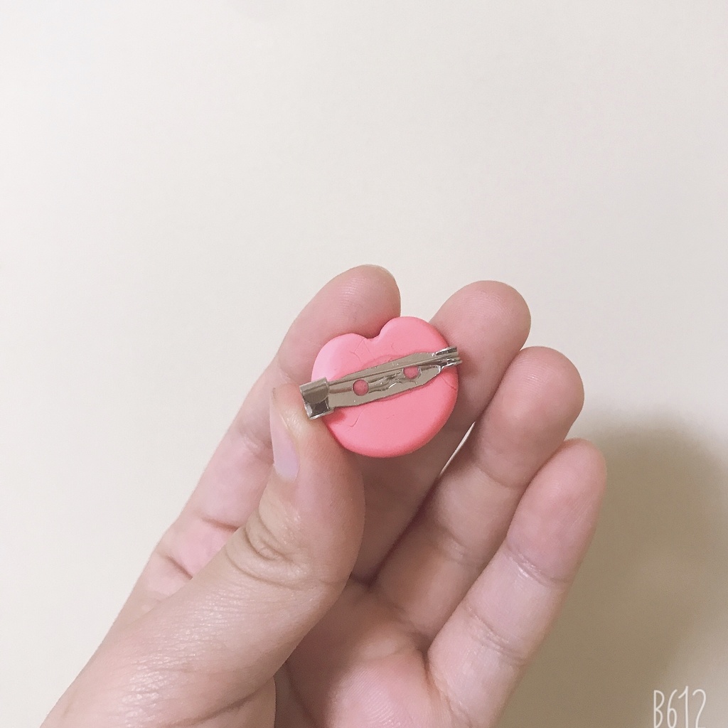 ハートちゃん ブローチ・ピンバッジ【侵食】