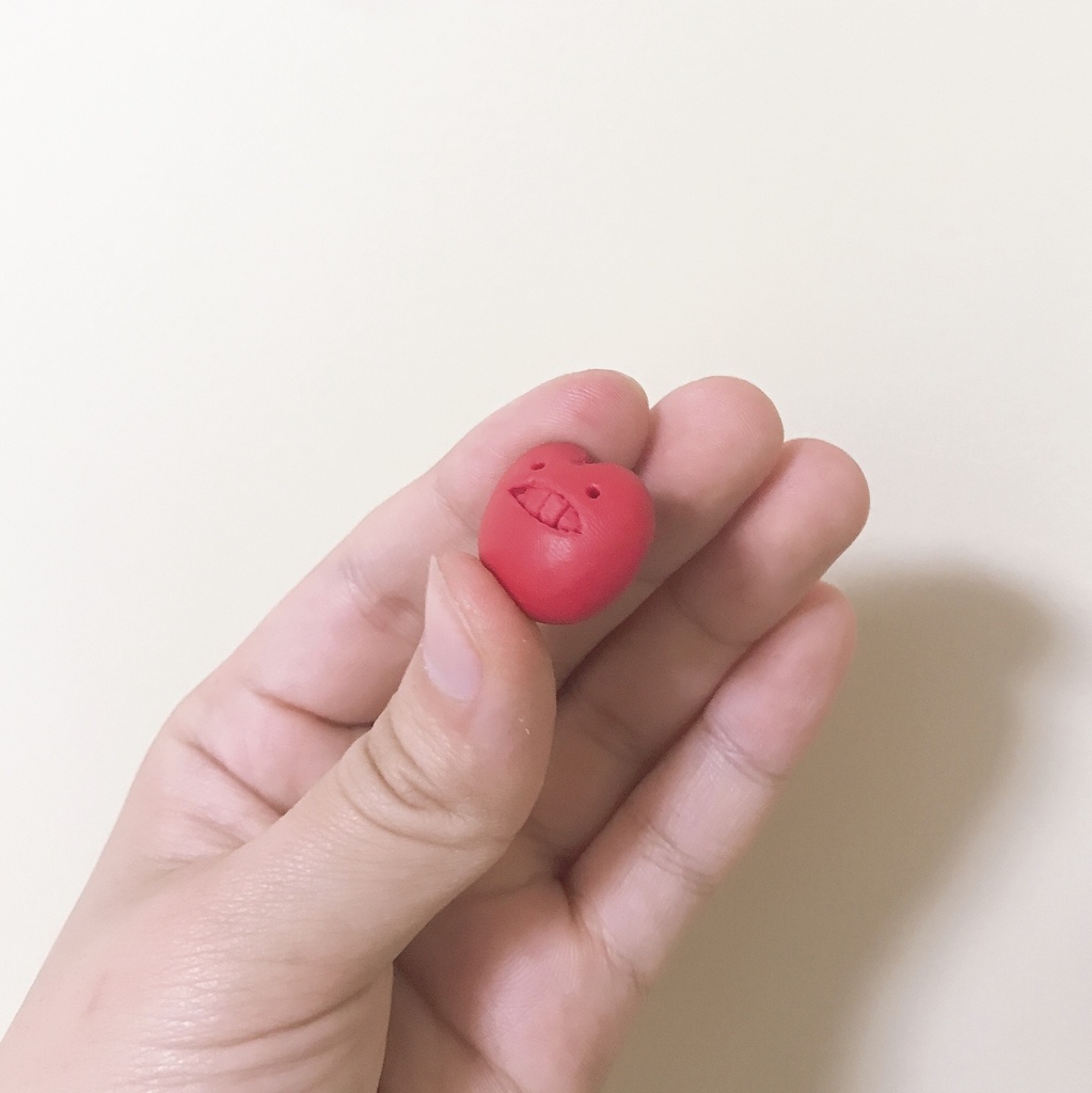 ハートちゃん ブローチ・ピンバッジ【侵食】