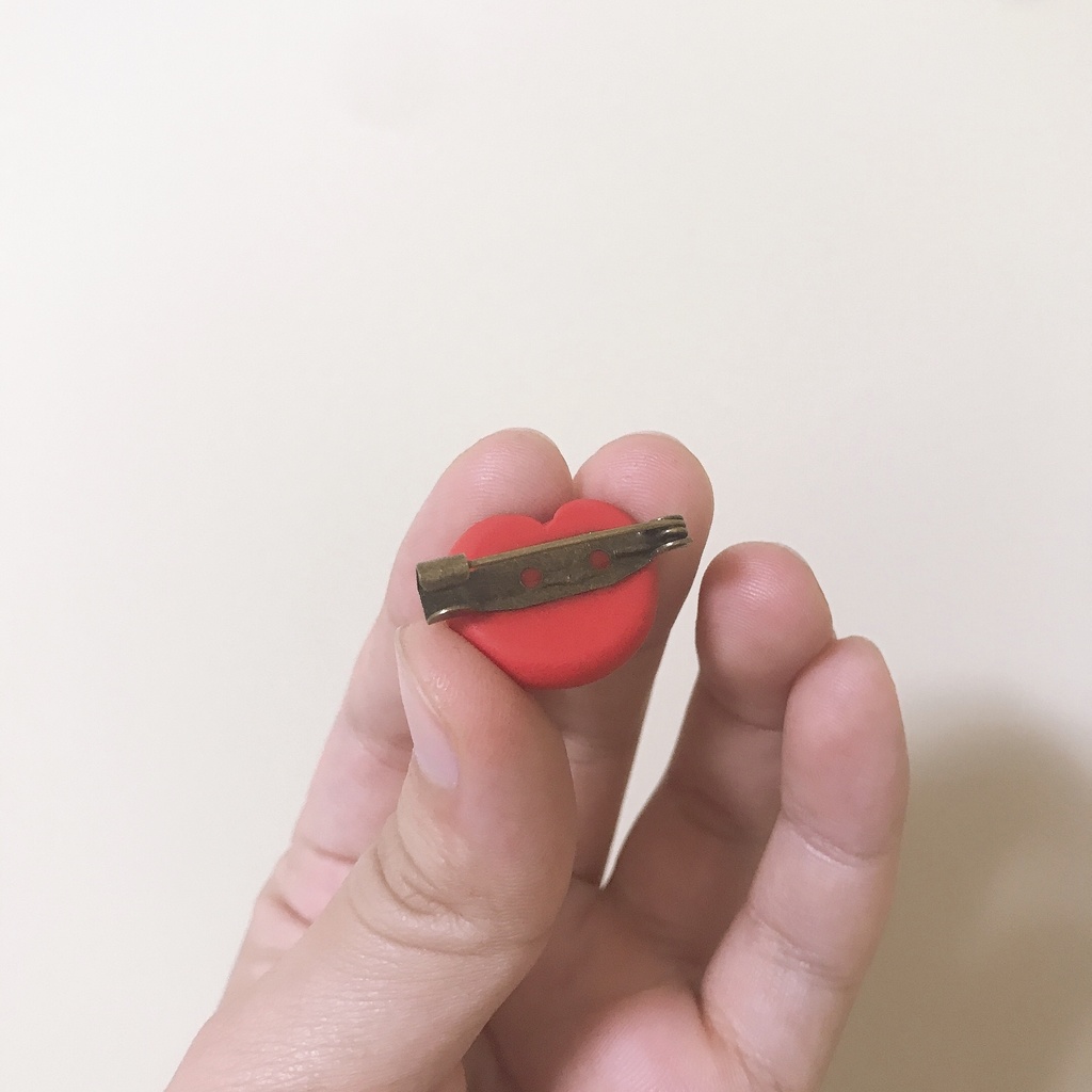 ハートちゃん ブローチ・ピンバッジ【侵食】