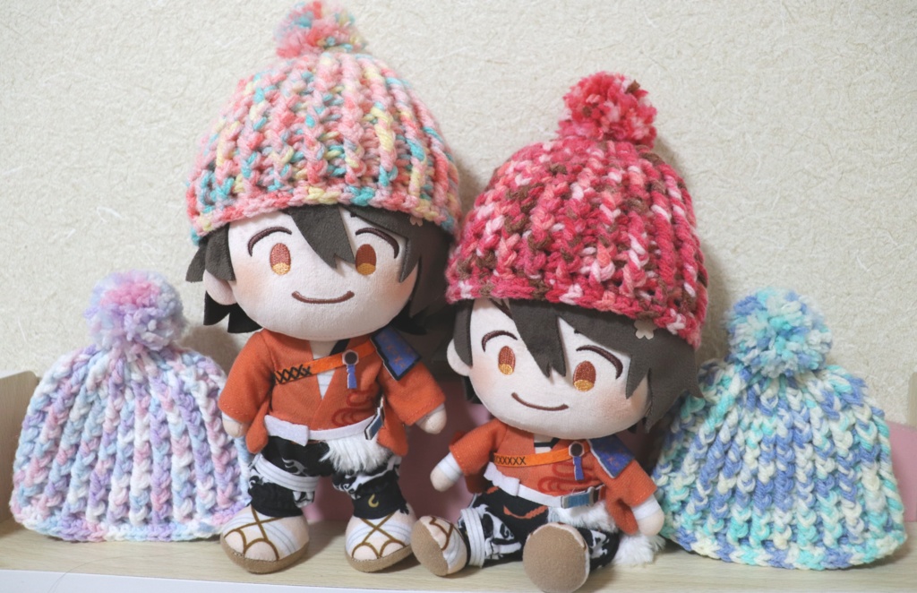 わんぱくサイズのポンポン付カラフルニット帽