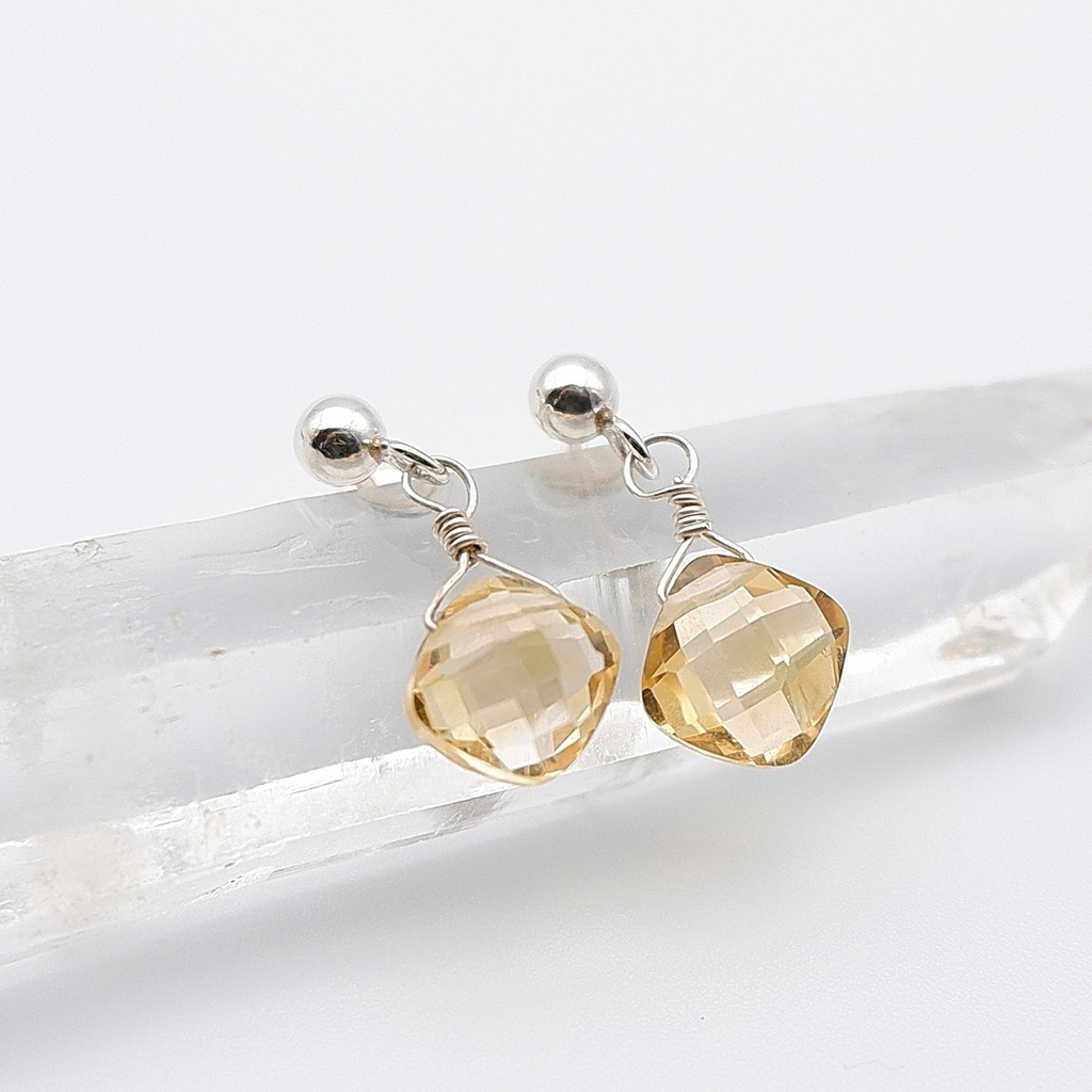 ~黄金に煌めく~ シトリンのピアス 天然石アクセサリー