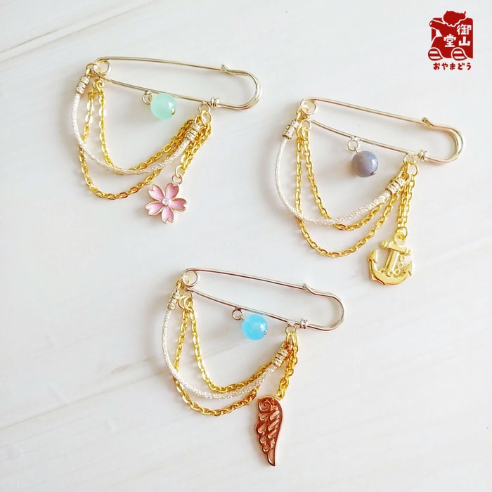 煌く自衛隊 海自ブローチ 自衛隊モチーフアクセサリー・飾緒風カブトブローチの陣 海上自衛隊