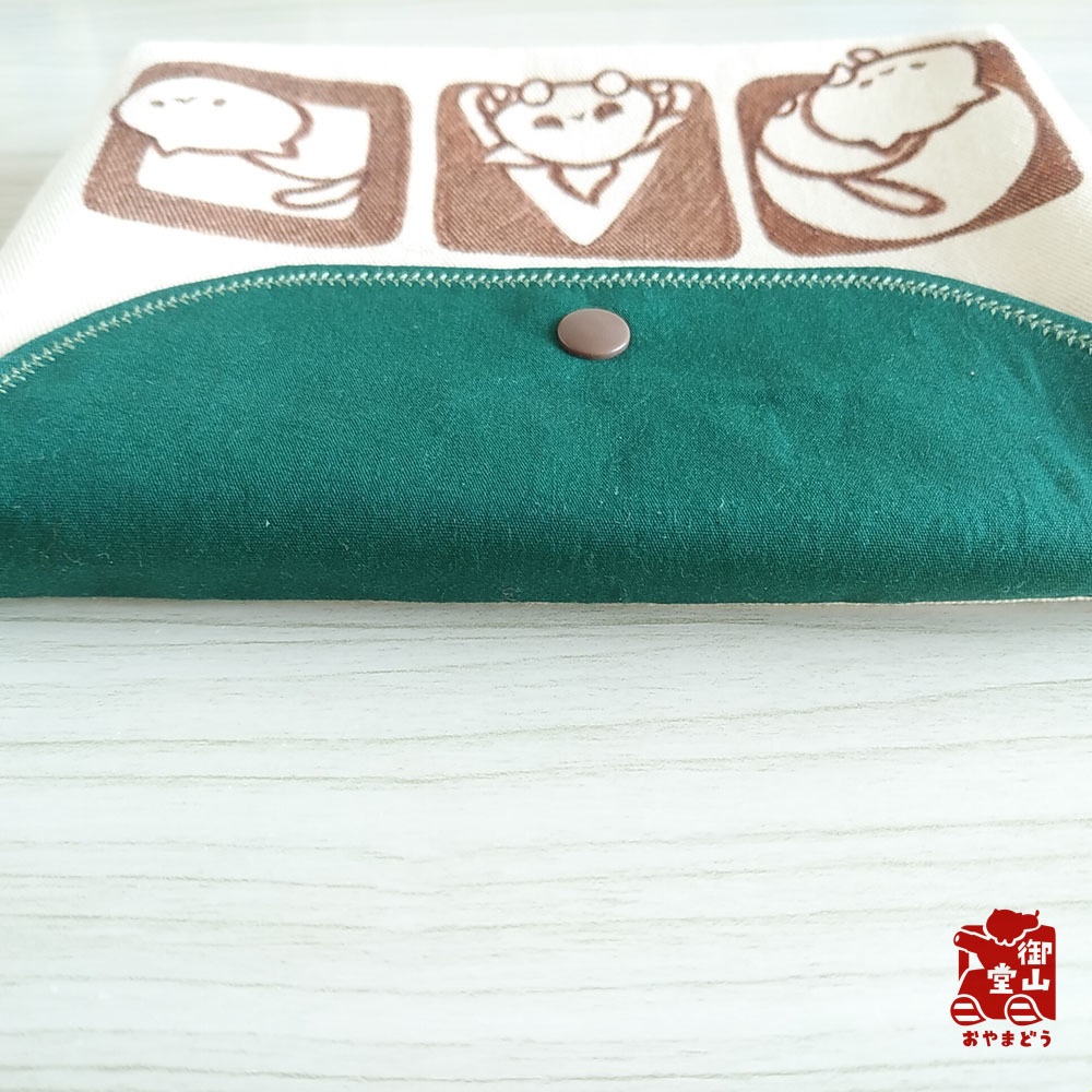 【マステ付き】猫ポーチ わさからもみじの手描きおしりポーチ わさび色(緑) フタ付きマチありタイプ