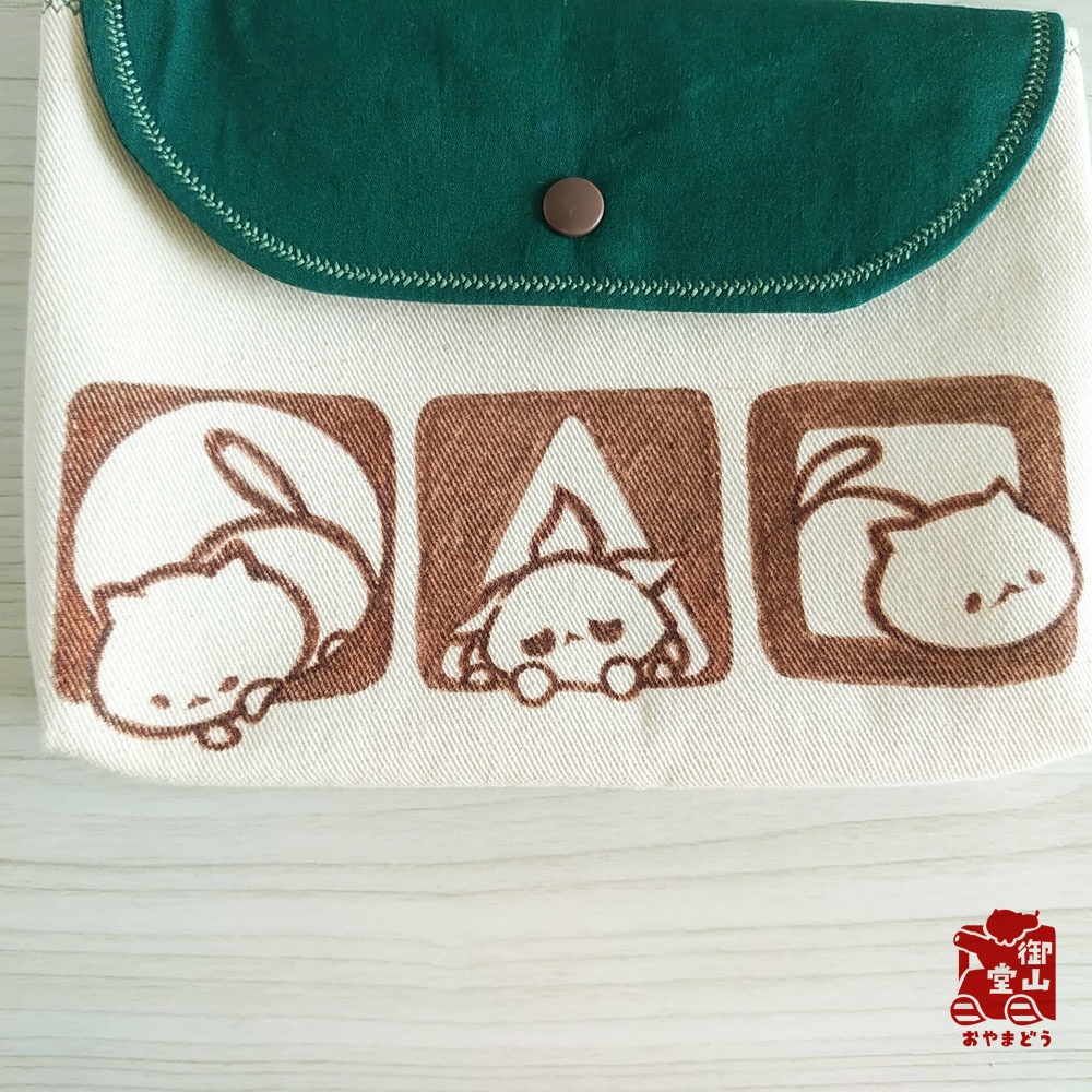 【マステ付き】猫ポーチ わさからもみじの手描きおしりポーチ わさび色(緑) フタ付きマチありタイプ