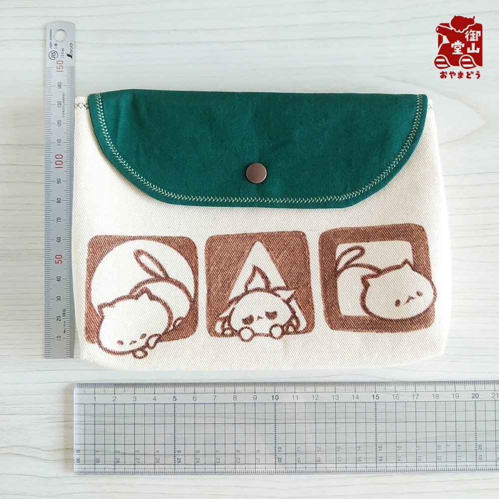 【マステ付き】猫ポーチ わさからもみじの手描きおしりポーチ わさび色(緑) フタ付きマチありタイプ