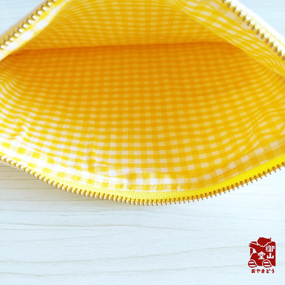 【マステ付き】猫ポーチ わさからもみじの手描きおしりポーチ からし色(黄) フラットタイプ