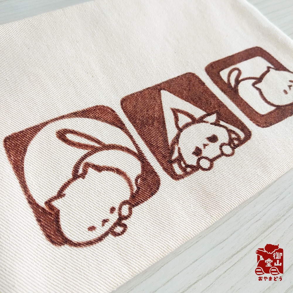 【マステ付き】猫ポーチ わさからもみじの手描きおしりポーチ もみじ色(赤) フラットタイプ