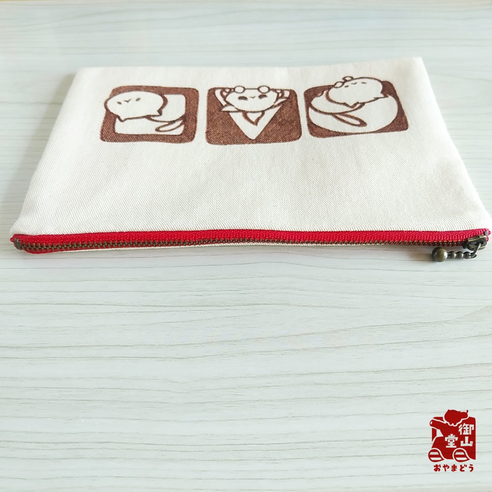 【マステ付き】猫ポーチ わさからもみじの手描きおしりポーチ もみじ色(赤) フラットタイプ
