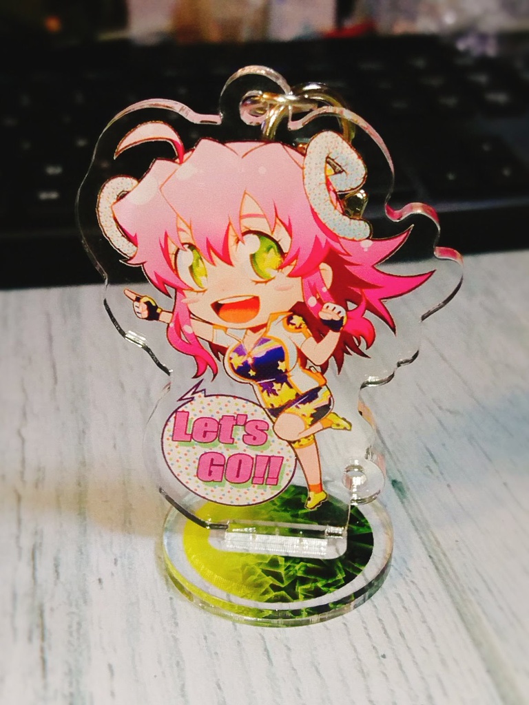 メリダ 台座付きアクリルキーホルダー
