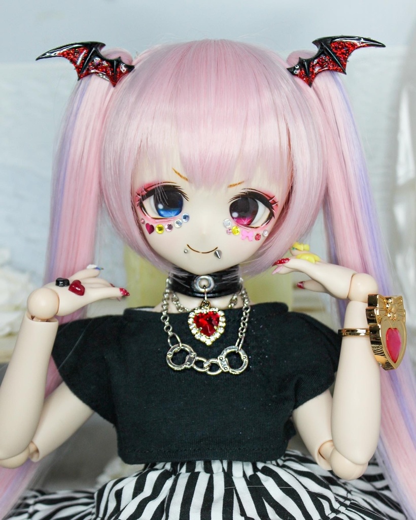 ハートビジューチョーカー