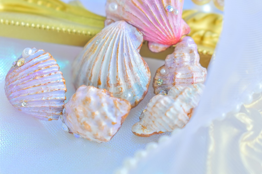 ブローチ(貝殻)