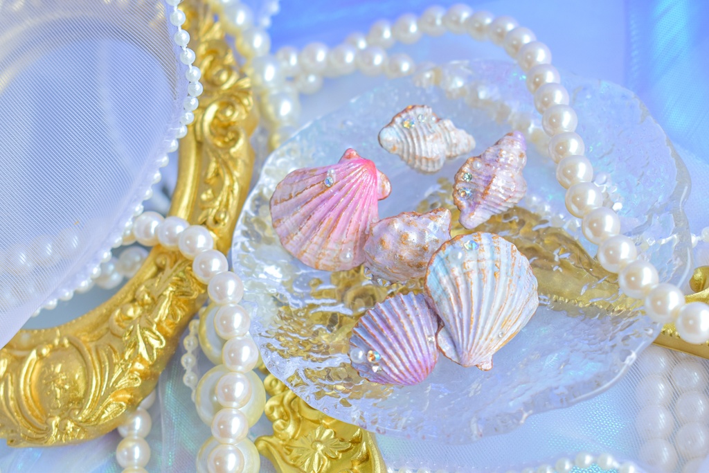 ブローチ(貝殻)