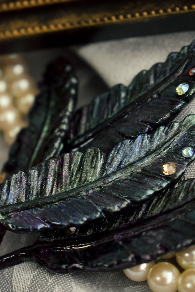 ブローチ(羽根)