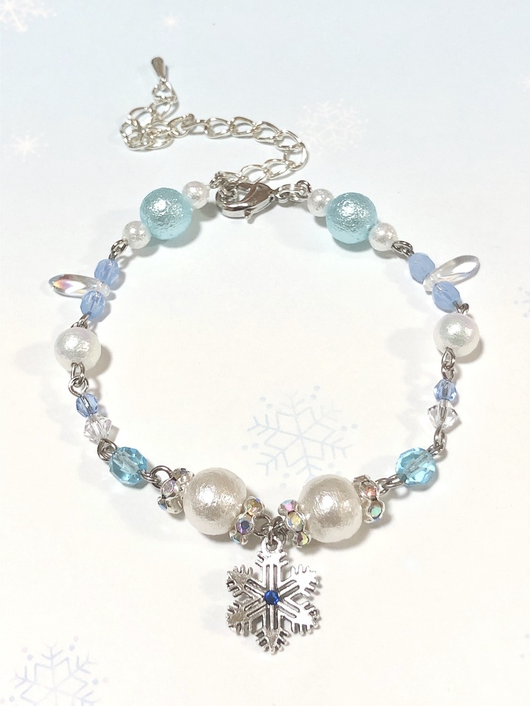 趣味の品　儚い雪のブレスレット