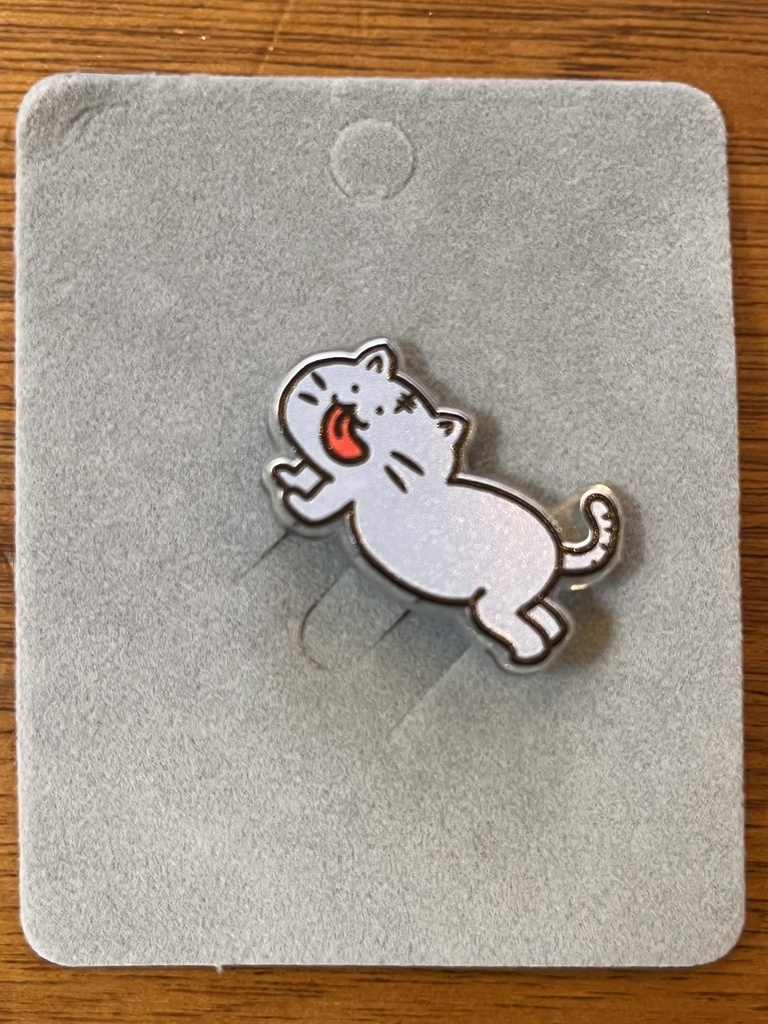 アクリルピンバッチ もちねこちゃん