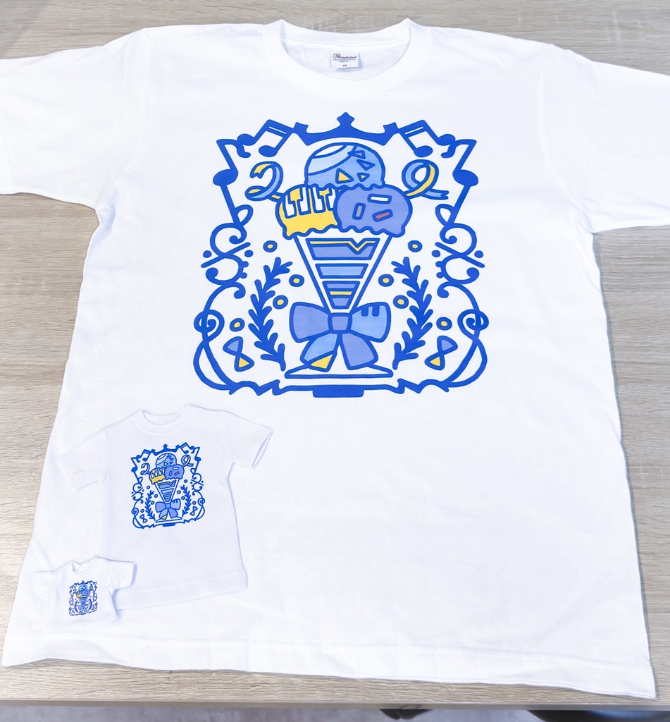 KAITO 20周年記念グッズ 1/3 & 1/12 & 人間用のシャツ