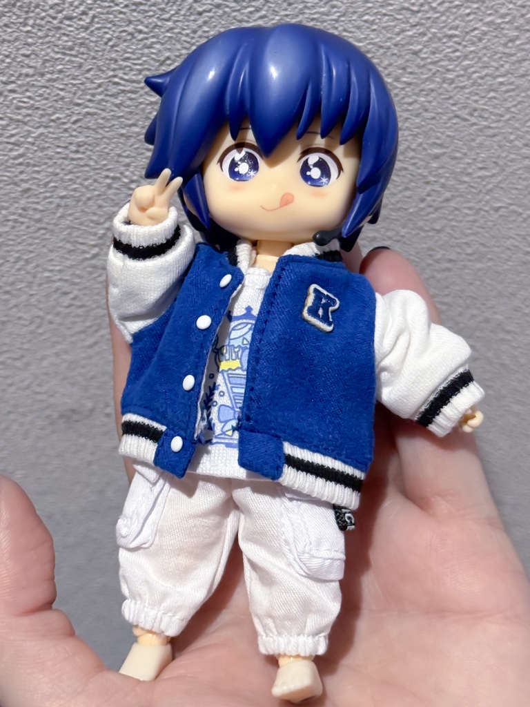 KAITO 20周年記念 1/12 スケールドール用のスタジアムジャケット