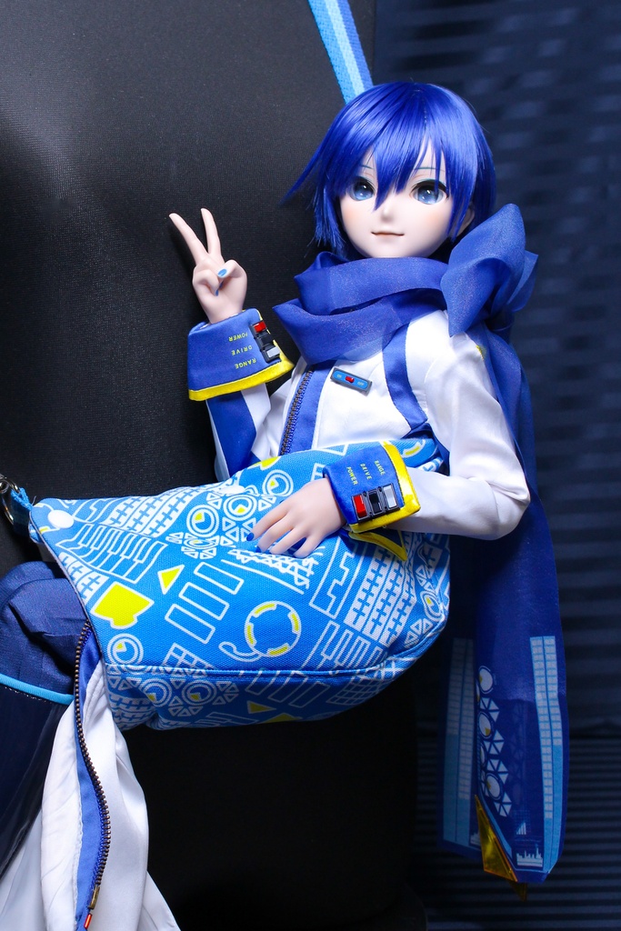 KAITOスペシャルデザイン　HugDolly ドール用抱っこ紐