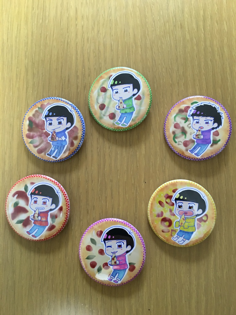 ピザ松缶バッジ