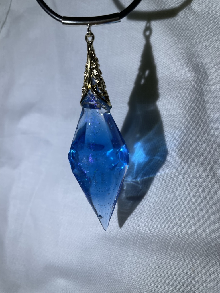 魔術師のペンデュラム『クリスタルウィング』