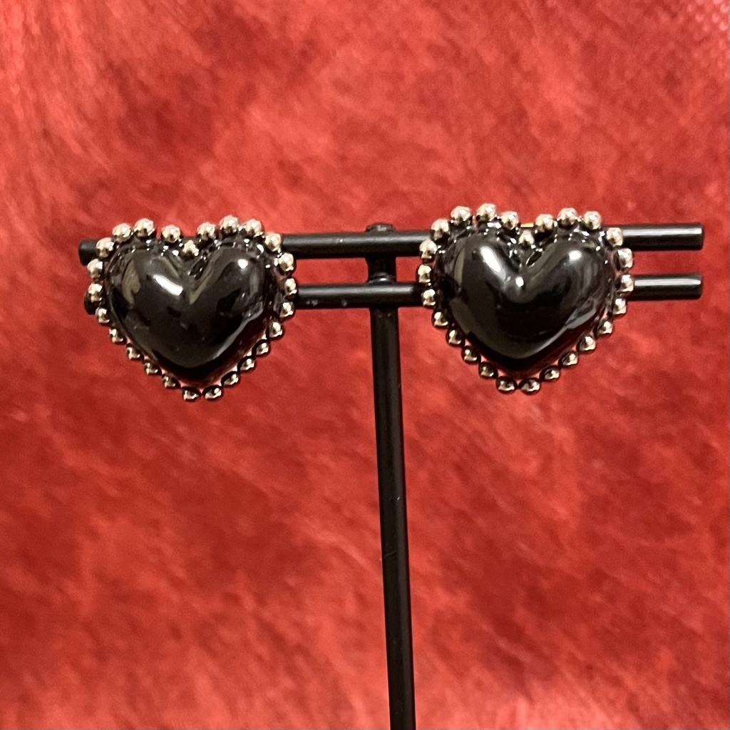闇堕ちネヴァの心ピアス