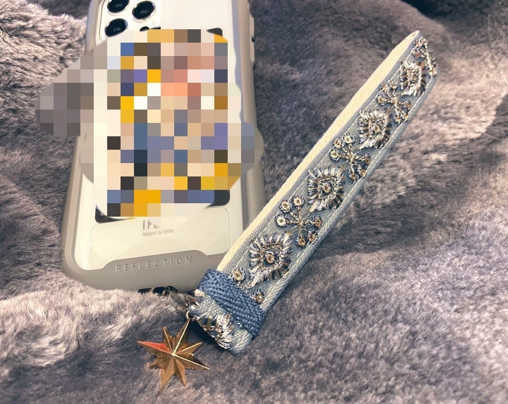 スマホハンドストラップ