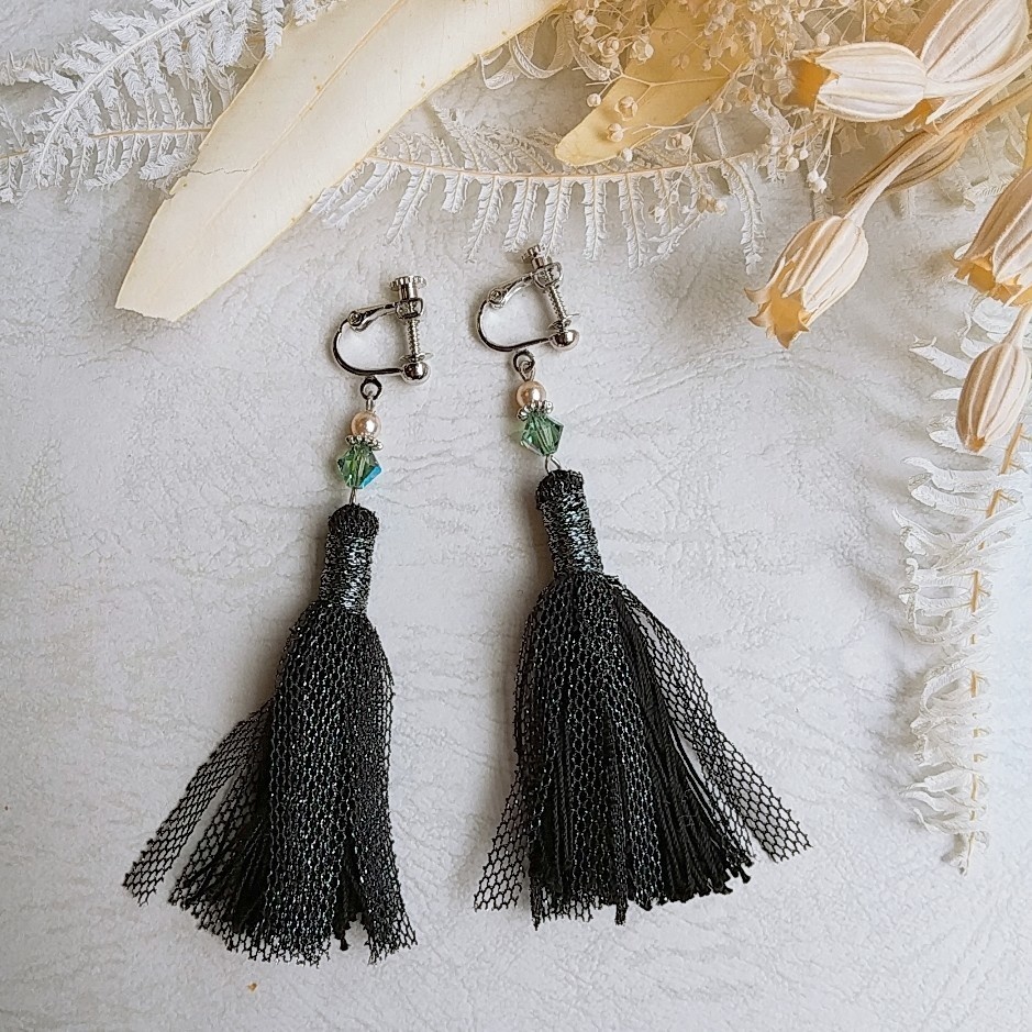 秀零(瞳色)イメージイヤリング(ピアス)