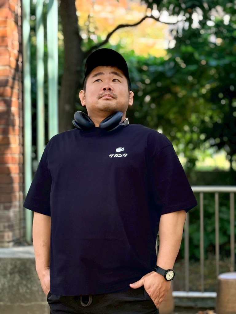 ビッグシルエットTシャツ サカシタロゴ ネイビー