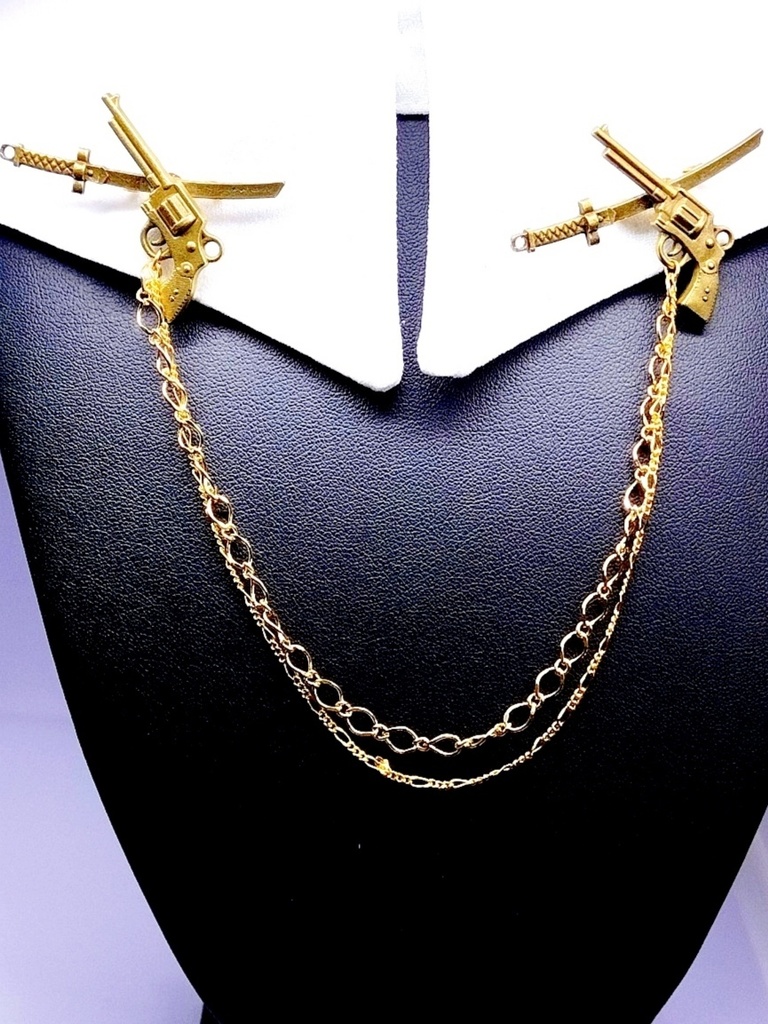 襟ブローチ(初期刀)