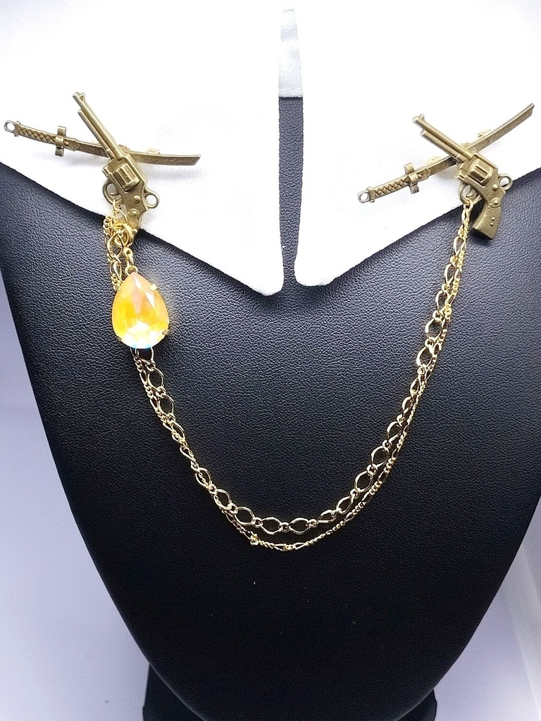 襟ブローチ(初期刀)