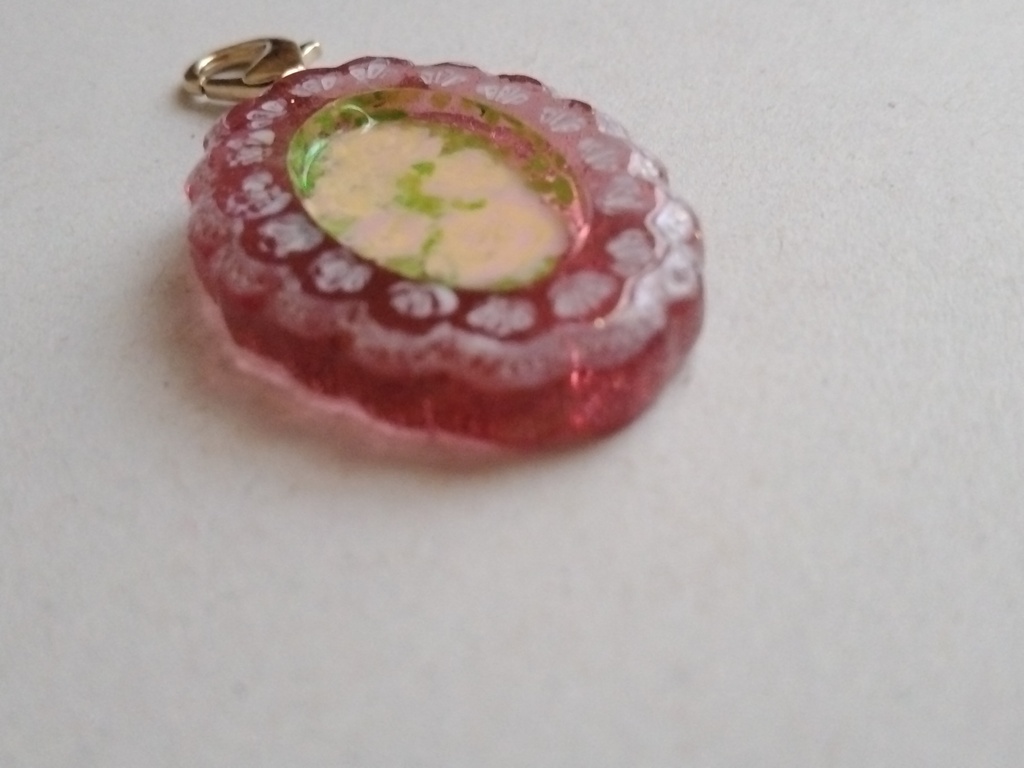薔薇柄のチャーム(赤系)