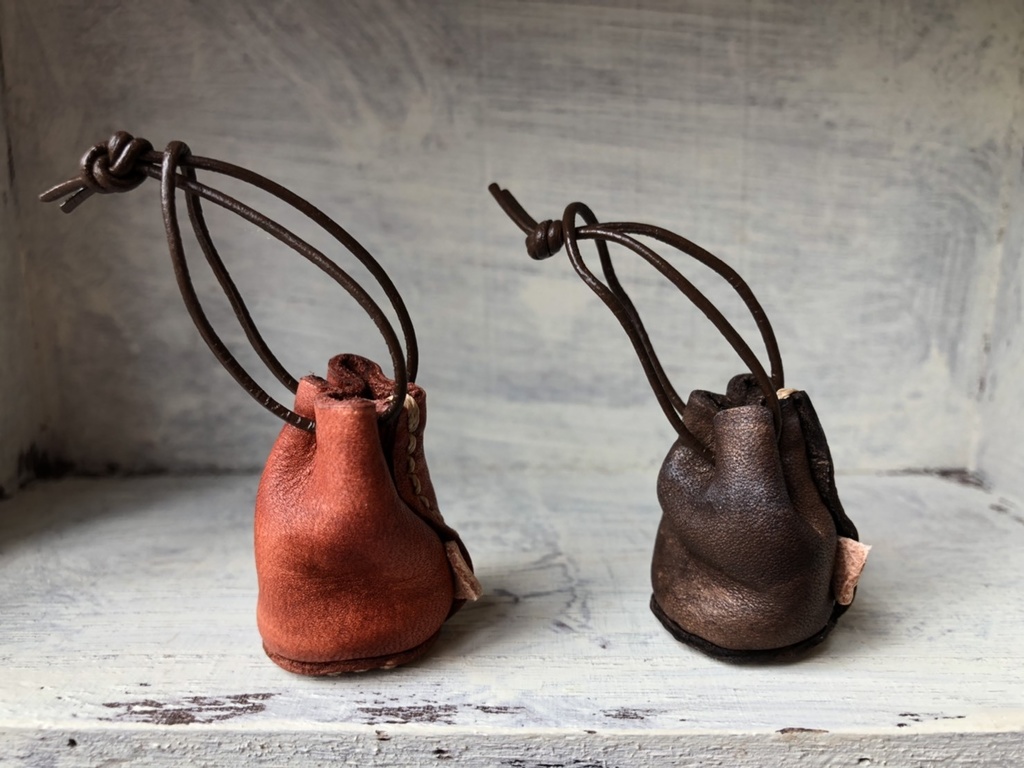 革のきんちゃく小