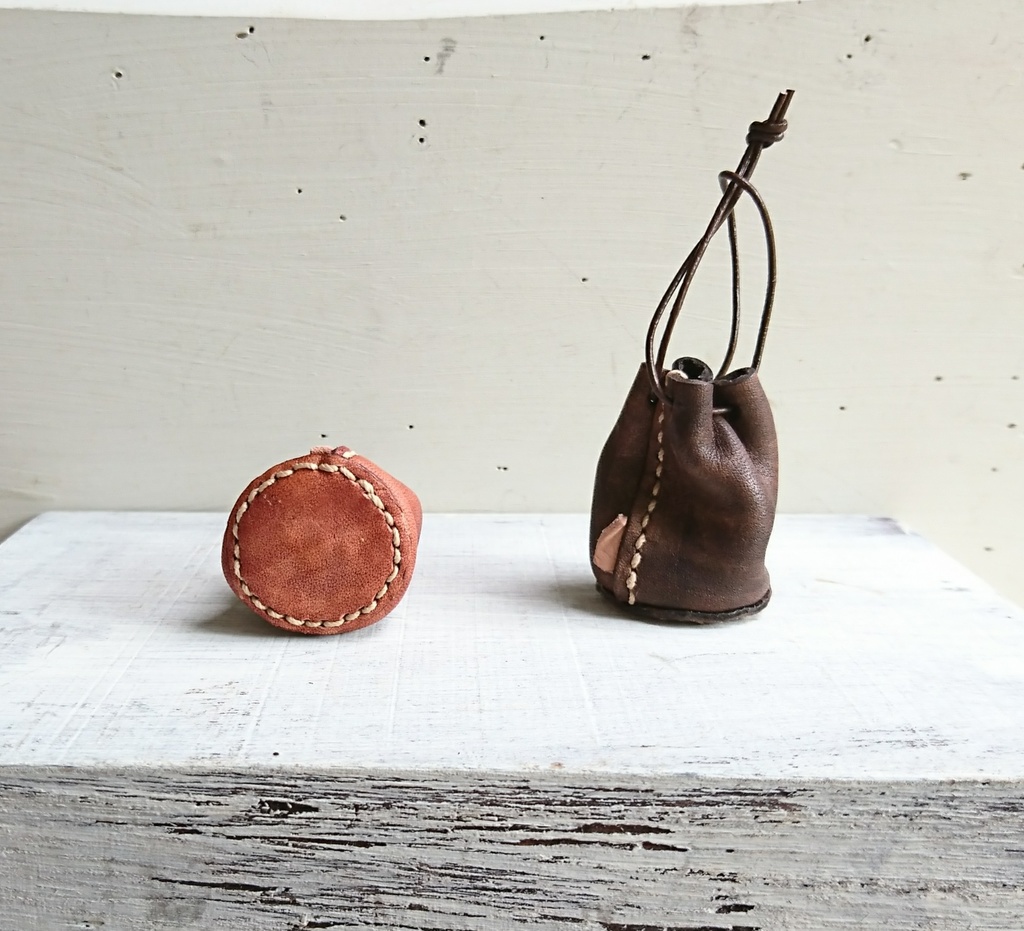 革のきんちゃく大